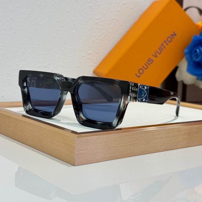 Louis Vuitton Sunglasses ID:20260319-228